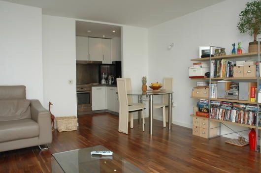 Property photo 3 of 13 Myfr0244862_Large-4