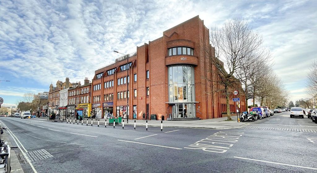 Property photo 1 of 4 401 King Street Hammersmith W6 Office To Let West London Ext1.Jpg