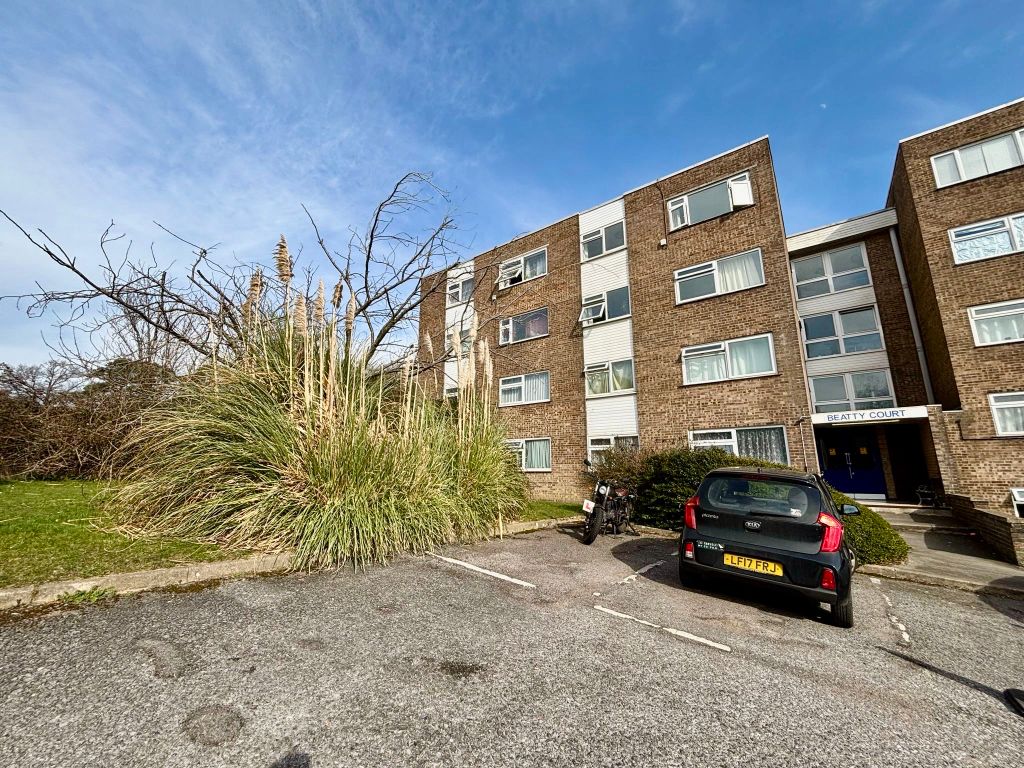 Property photo 1 of 9 Car Park