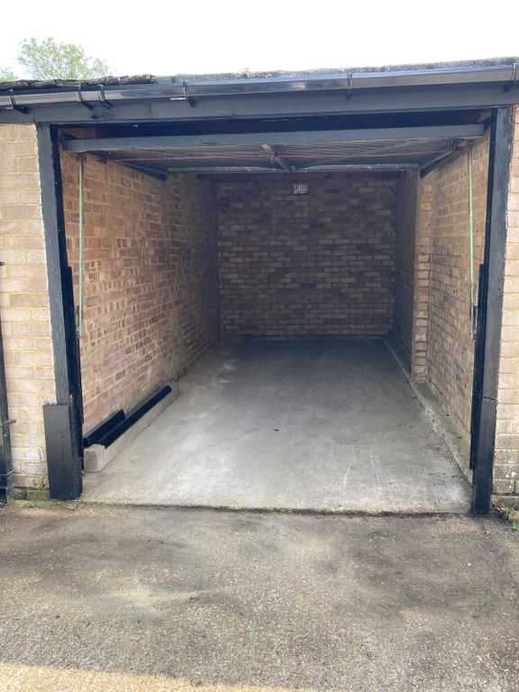Property photo 2 of 4
