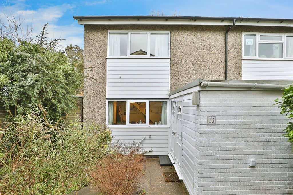 Property photo 2 of 17