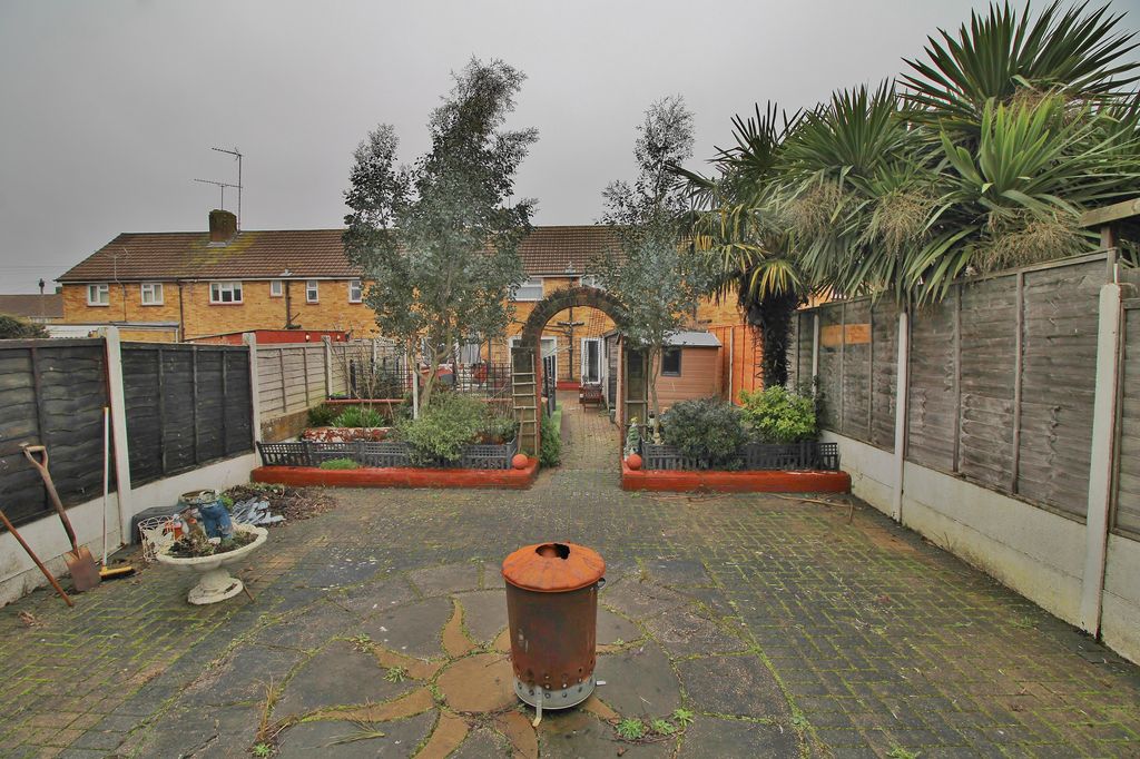 Property photo 2 of 12