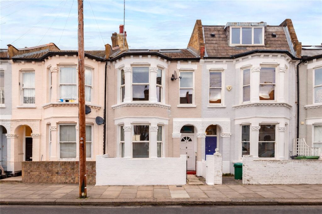 Property photo 3 of 27 Picture No. 48