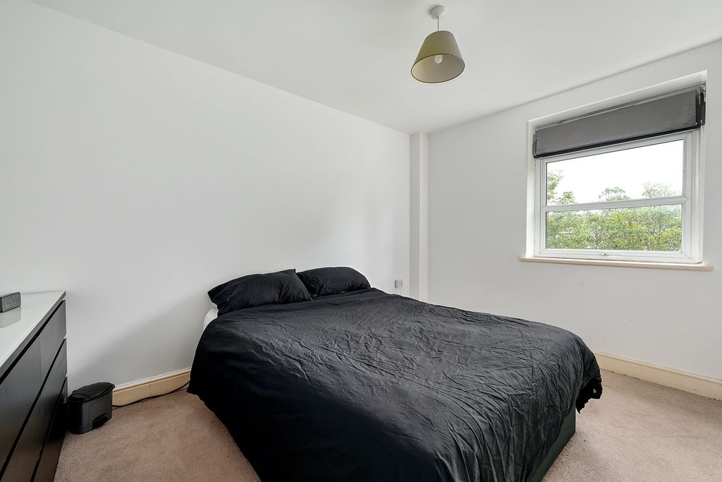 Property photo 3 of 5 Flat 8 Manor House (5)