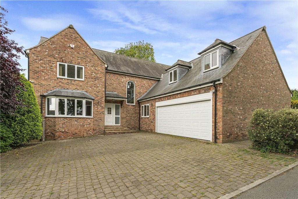 Property photo 1 of 24 Picture No. 01
