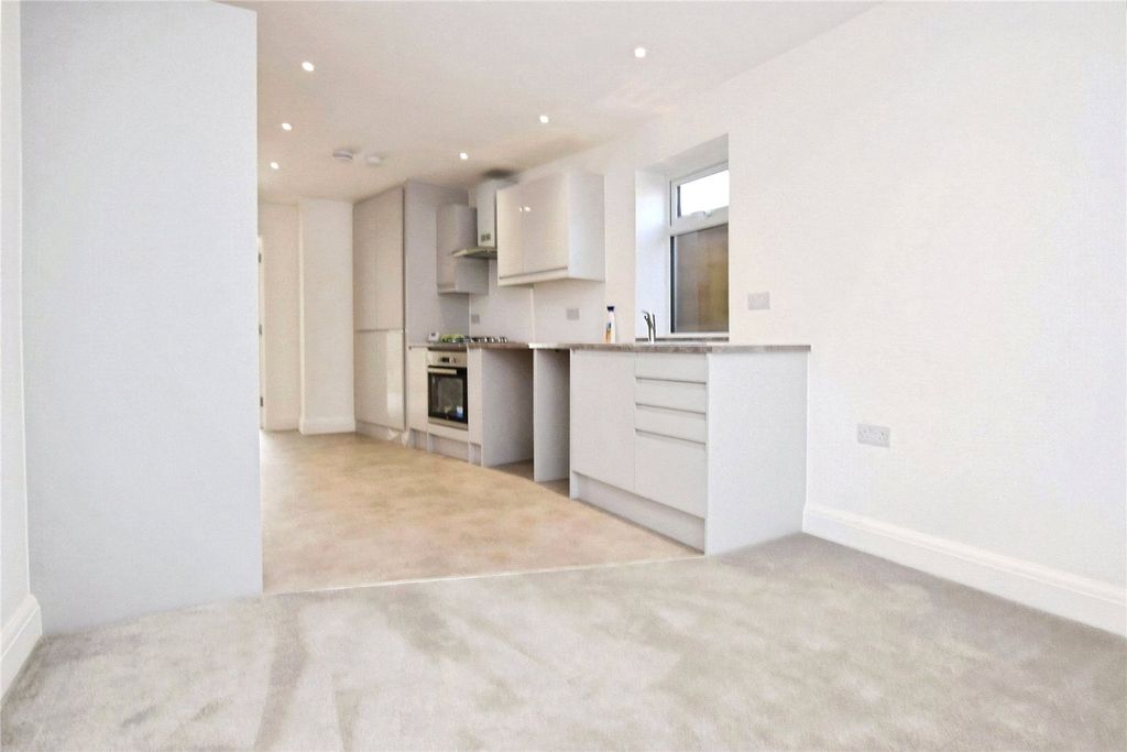 Property photo 2 of 8 Picture No. 05