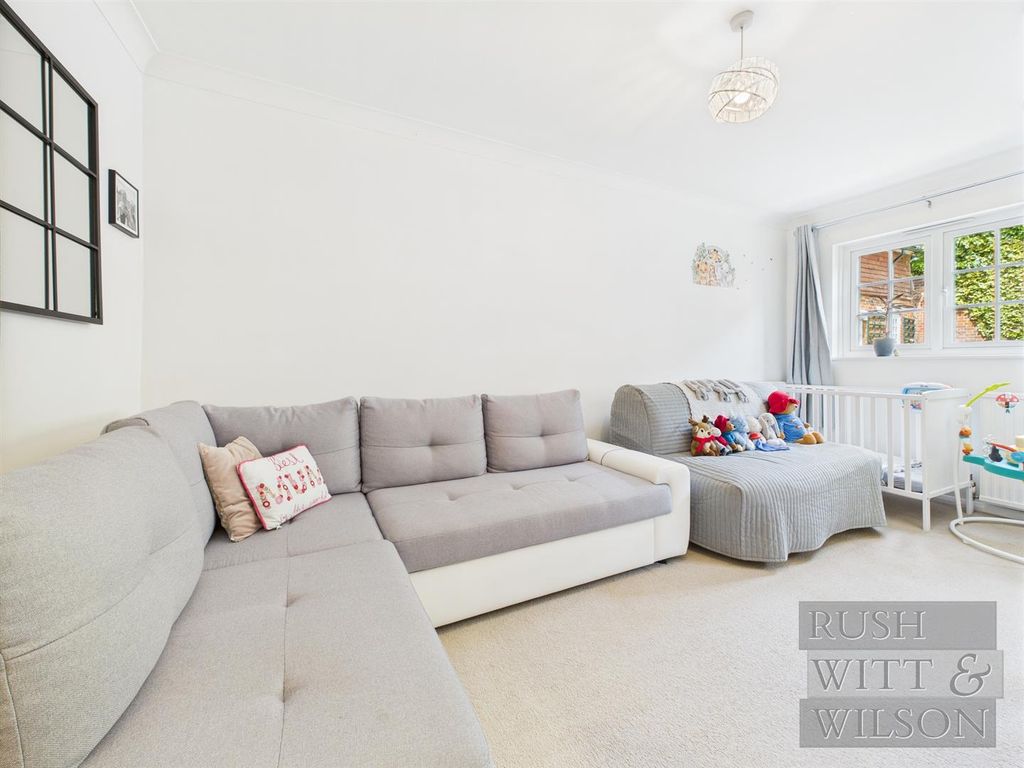 Property photo 3 of 35