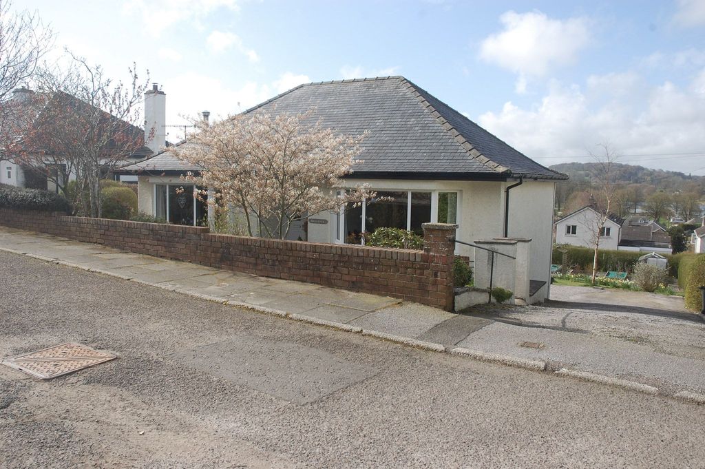 Property photo 1 of 20
