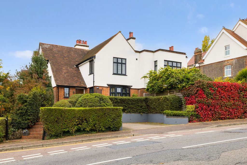 Property photo 1 of 21