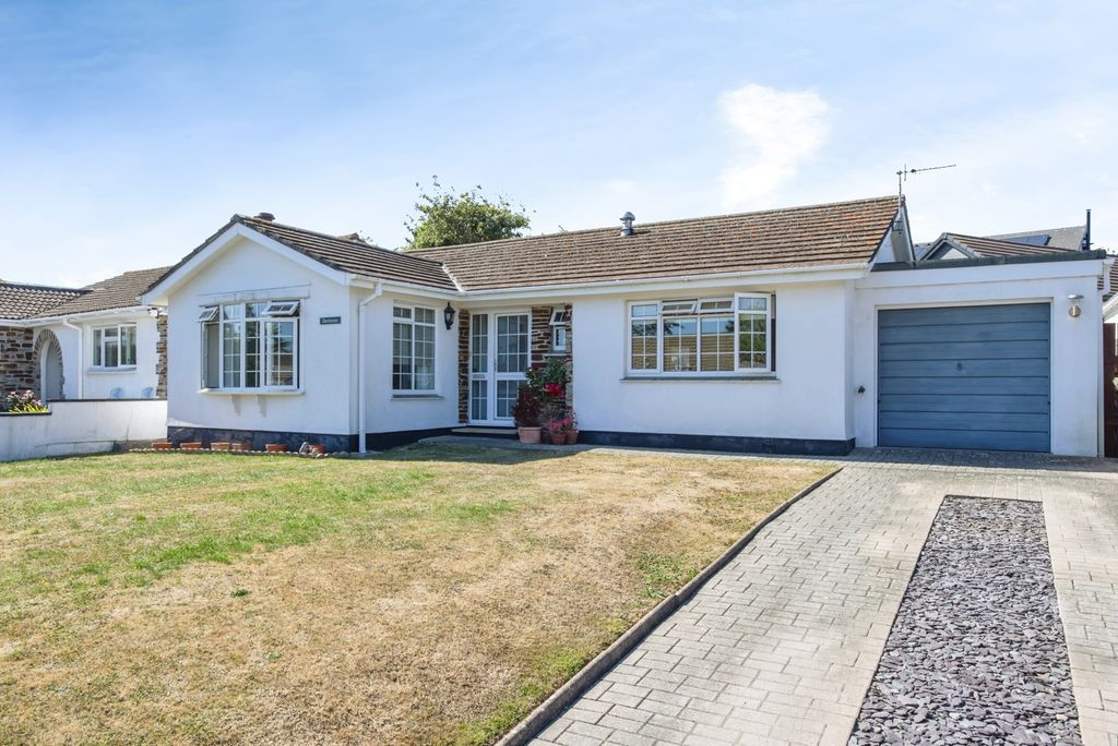 Property photo 1 of 18 Pbox-Img.Jpg