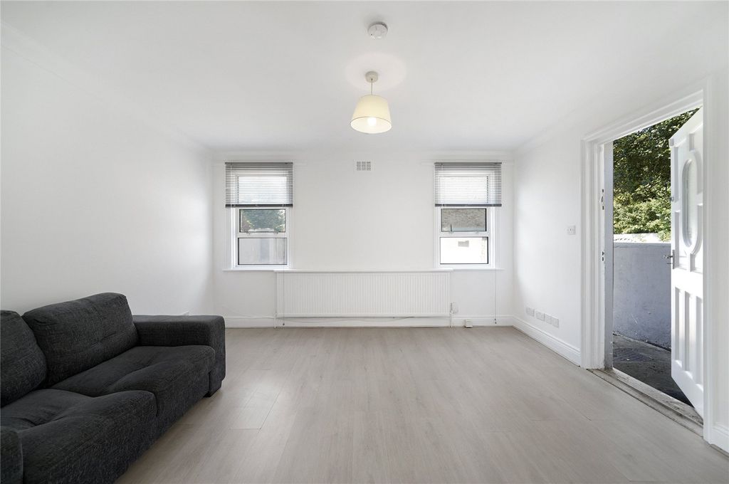Property photo 1 of 17 Picture No. 28