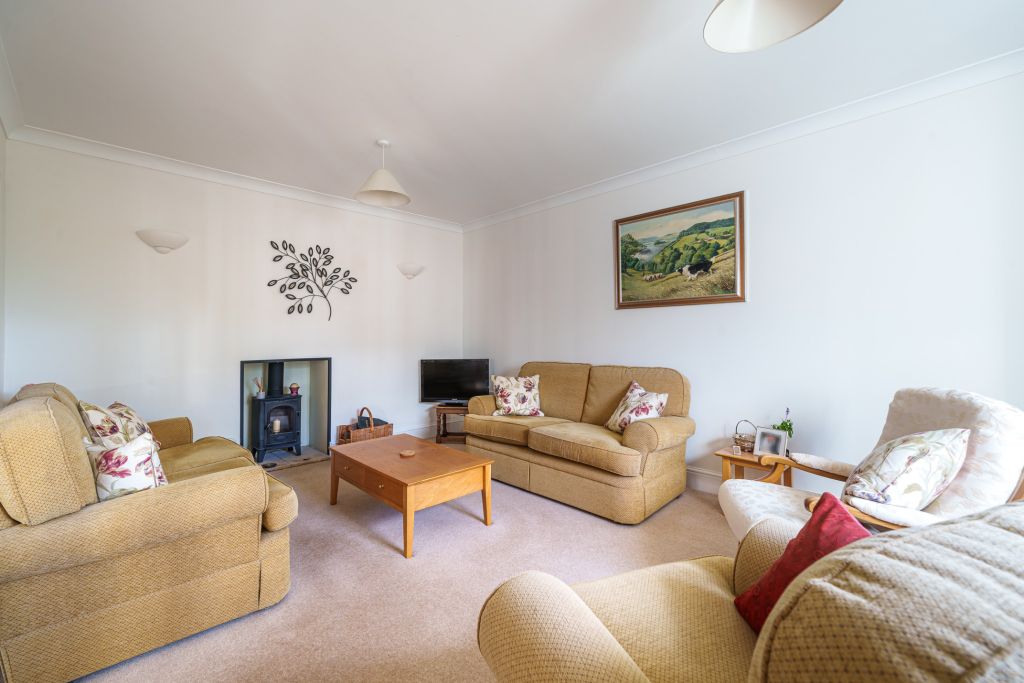 Property photo 2 of 21