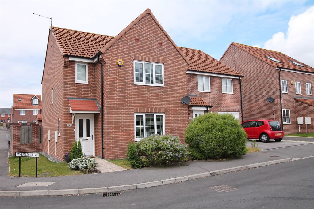 Property photo 1 of 17 Front