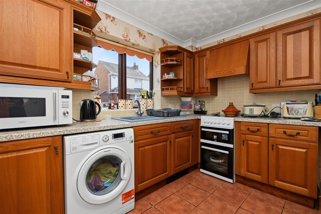 Property photo 3 of 9 Img_0289.Jpg