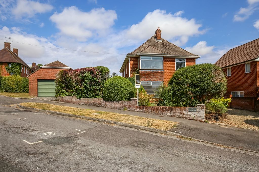 Property photo 1 of 17 Picture No. 16
