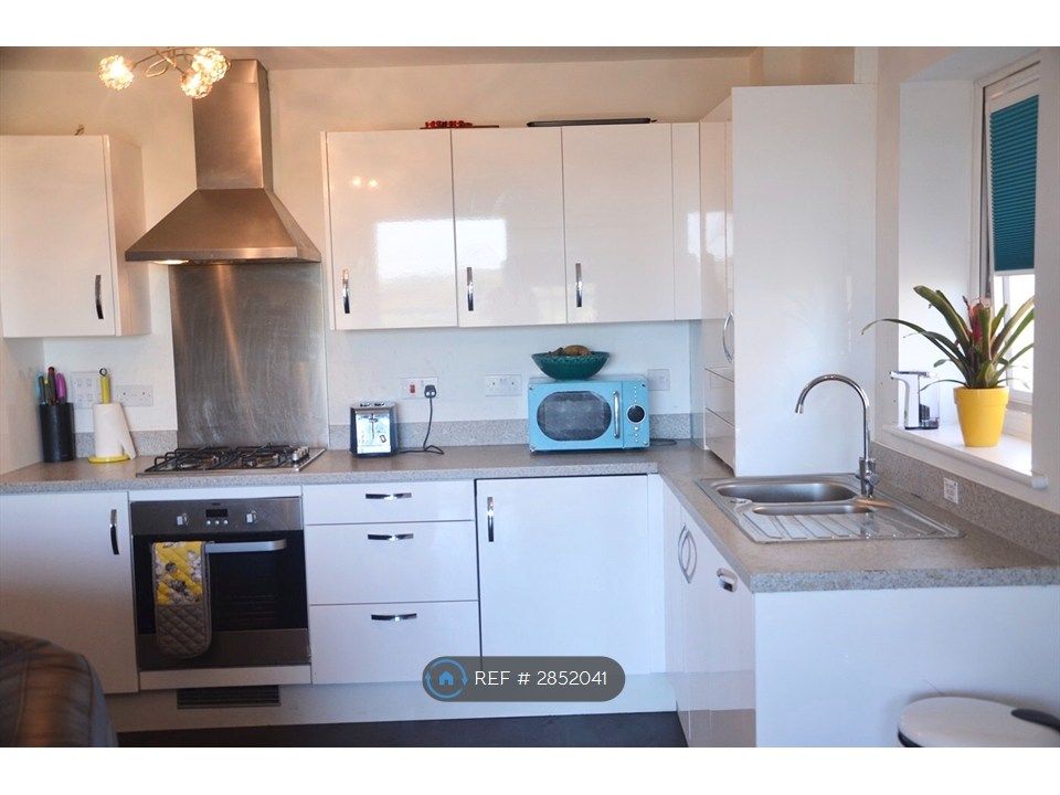 Property photo 2 of 13 Kitchen Area