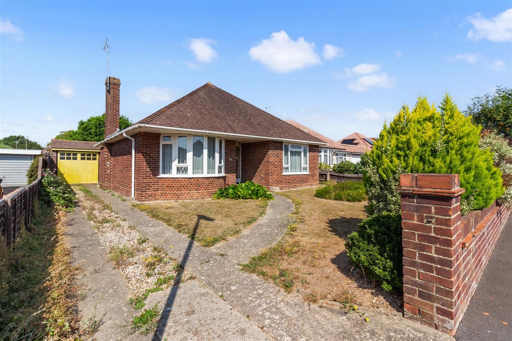 Property photo 1 of 15 4 Frobisher Close-014.Jpg