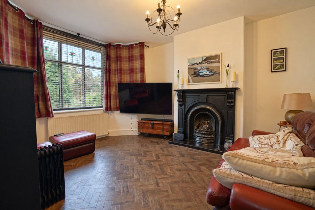 Property photo 2 of 13 Picture No. 12