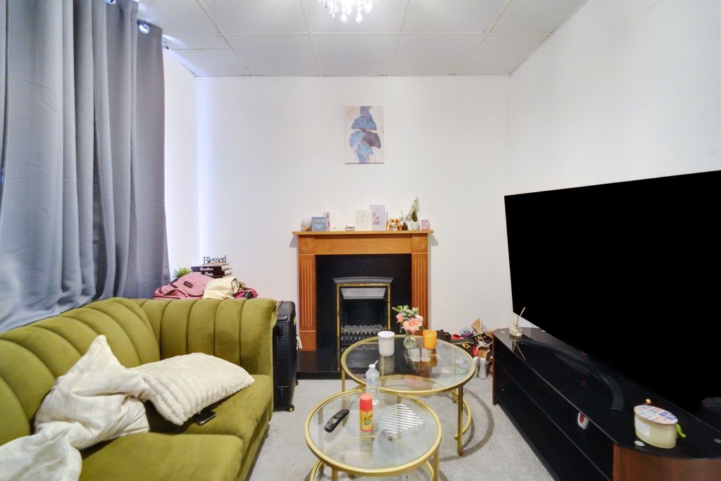 Property photo 2 of 41