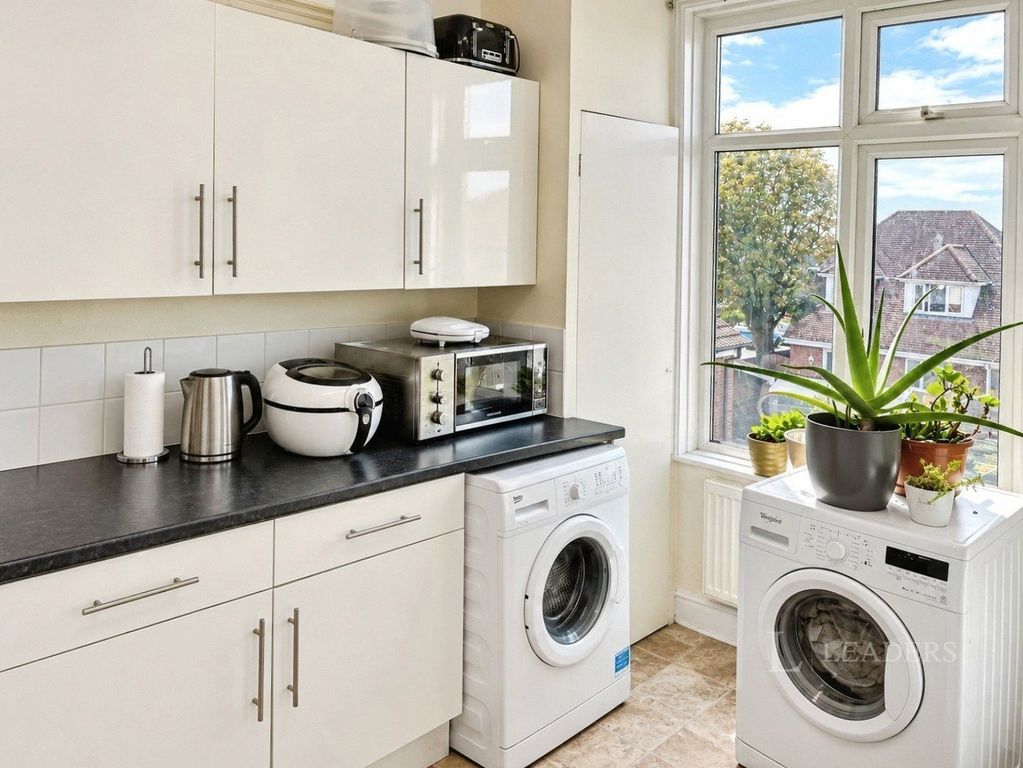 Property photo 1 of 10 Pbox-Img.Jpg