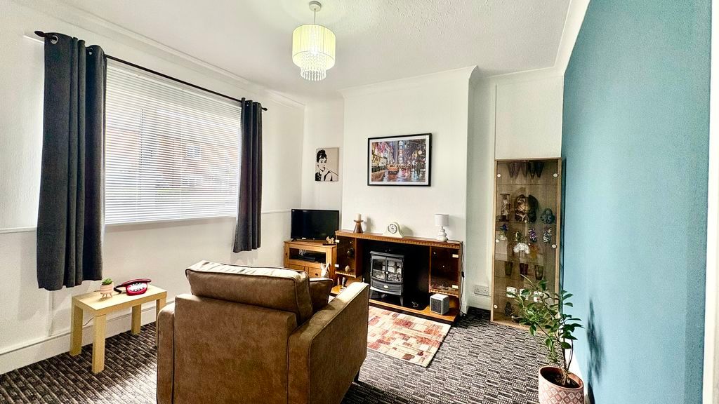 Property photo 2 of 17 Photo 7