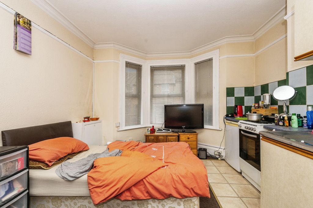 Property photo 2 of 15 Photography