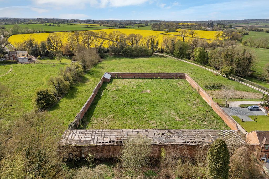 Property photo 1 of 21 Image