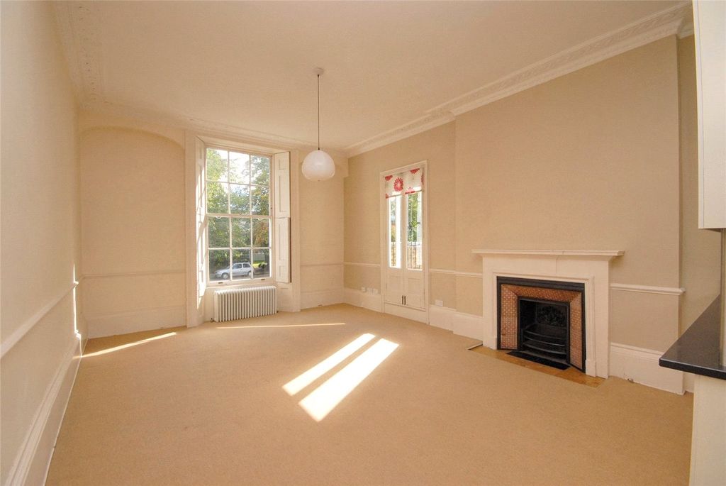 Property photo 3 of 9 Picture No. 09
