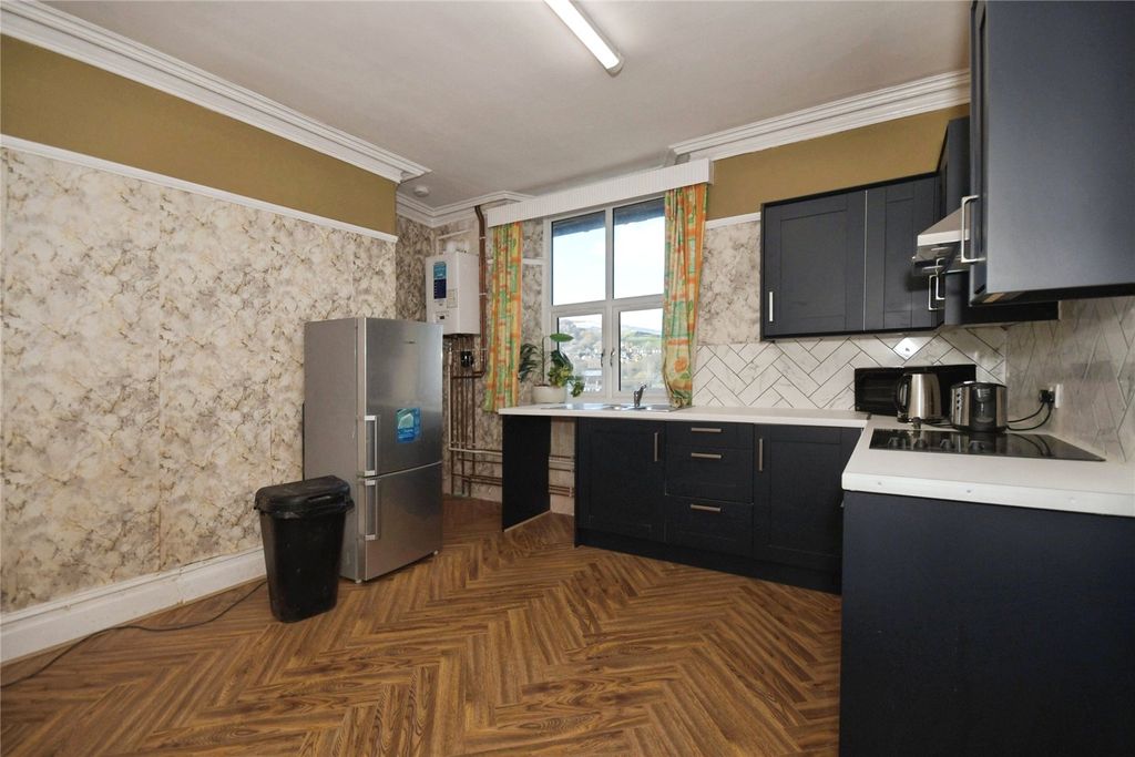 Property photo 3 of 19 Picture No. 04