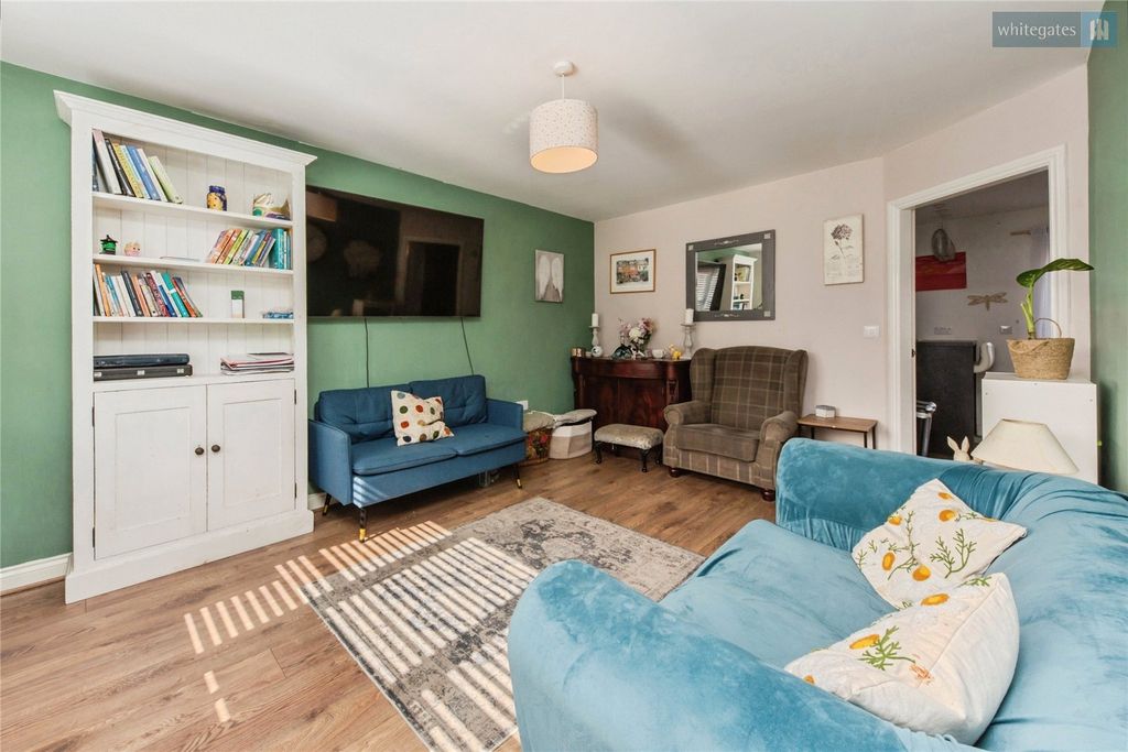 Property photo 3 of 20 Picture No. 05