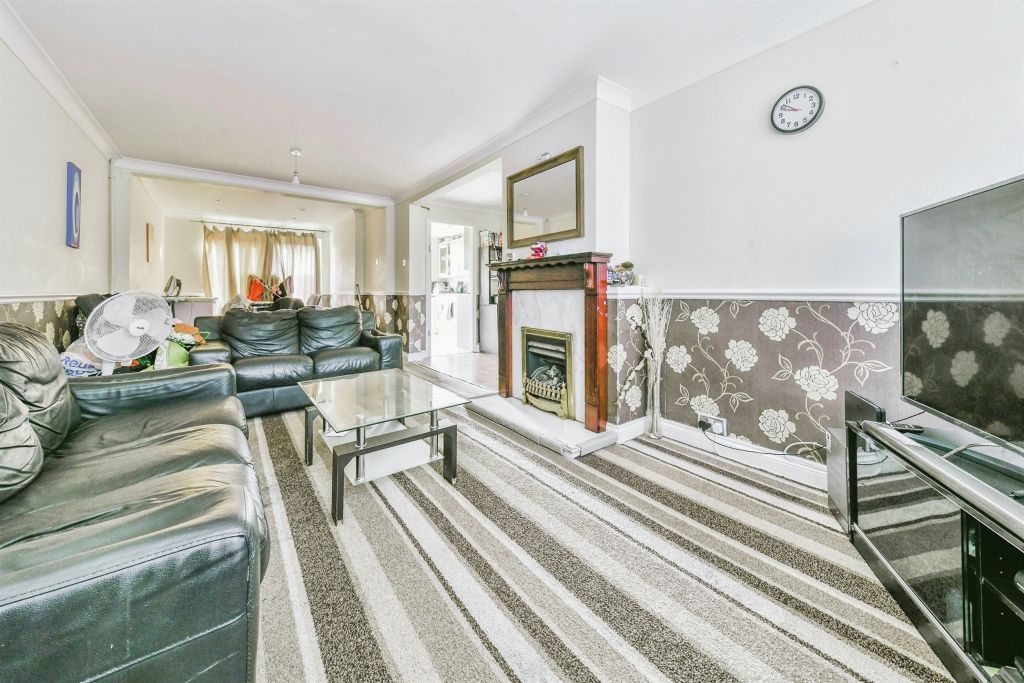 Property photo 2 of 15