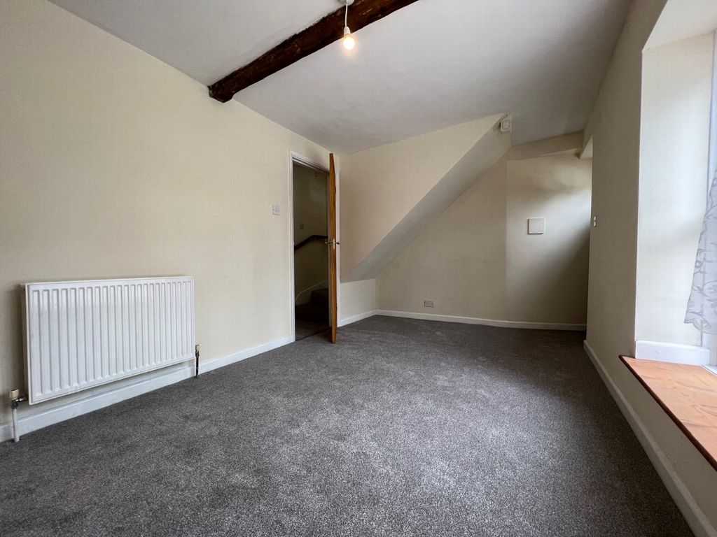 Property photo 3 of 10 Photo 2