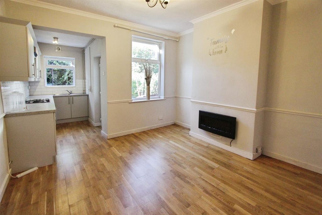 Property photo 2 of 9 d3c2338A-Dining 20Room.Jpg