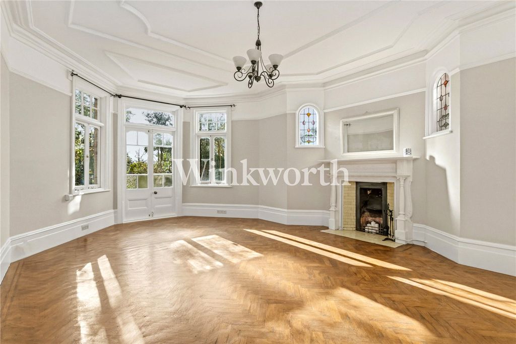 Property photo 1 of 21 Picture No. 02