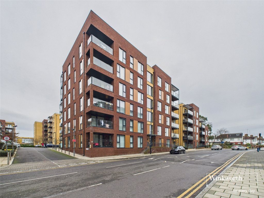 Property photo 1 of 7 External Front