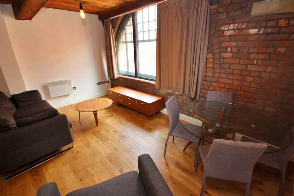 Property photo 2 of 8