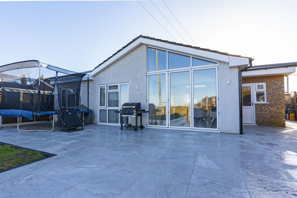 Property photo 2 of 25 Dsc06195.Jpg