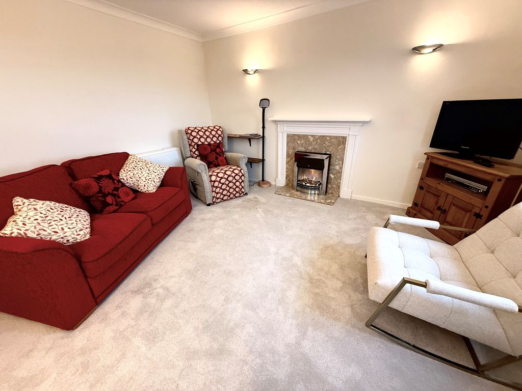 Property photo 2 of 15 19 Nordsetter Lounge 1