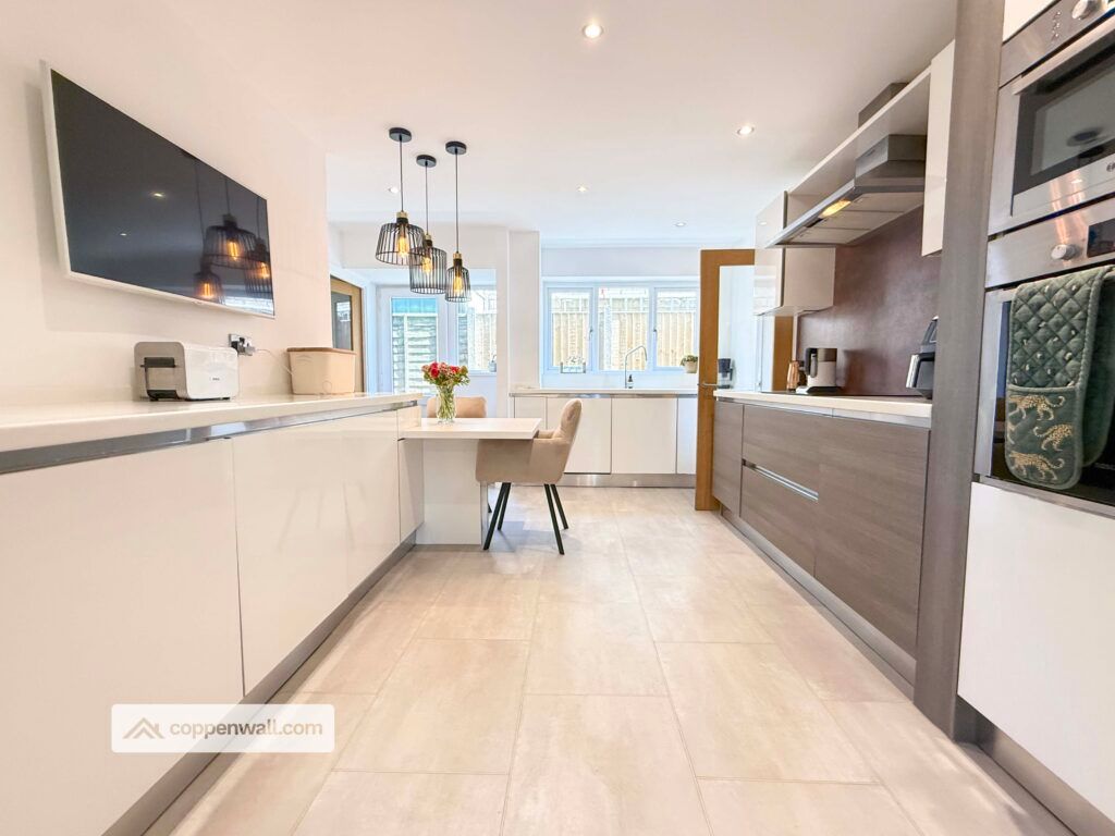 Property photo 2 of 51