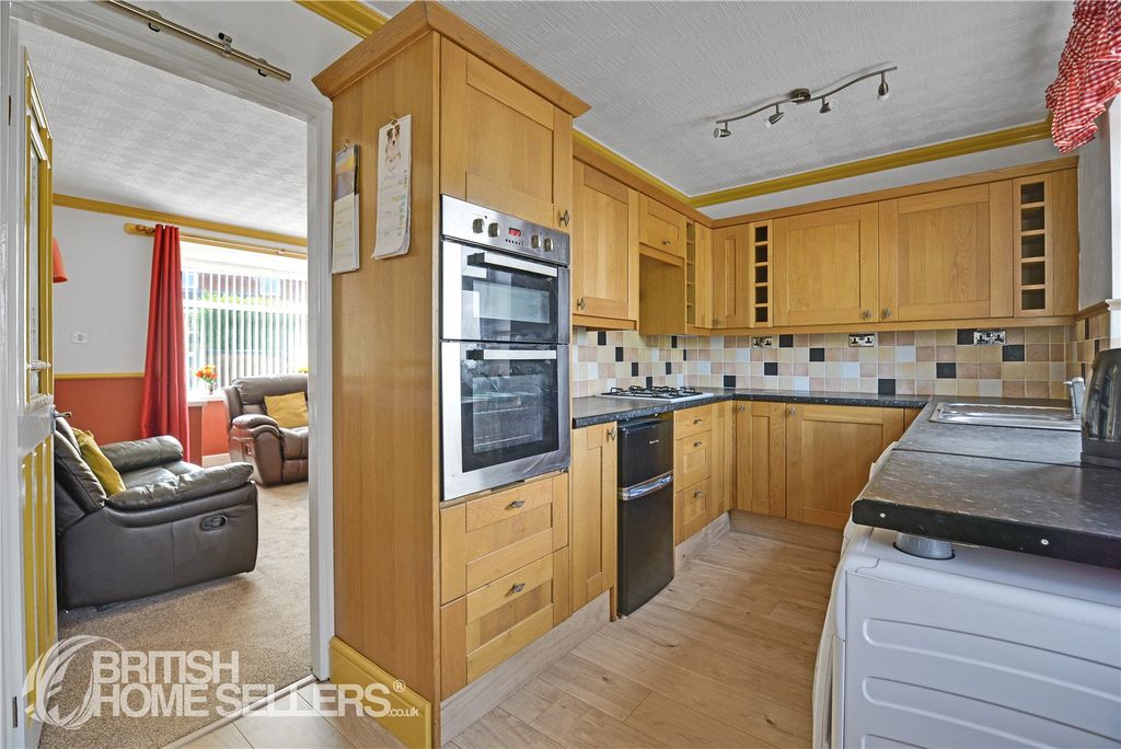 Property photo 3 of 16 Picture No. 35