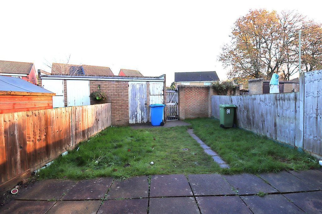 Property photo 2 of 10