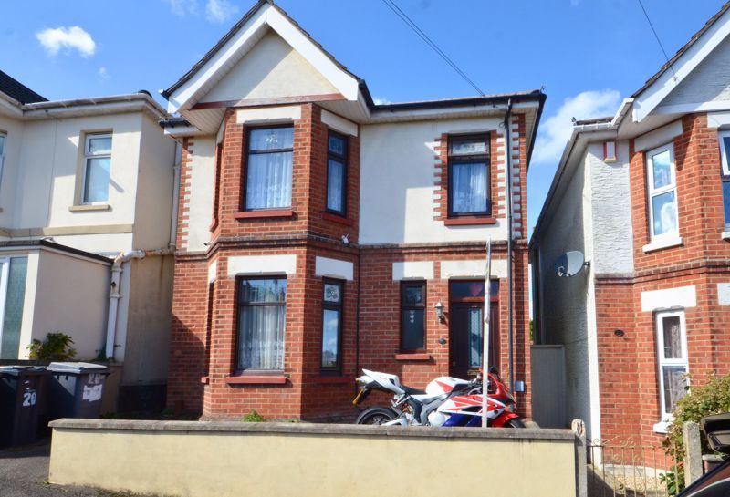 Property photo 1 of 16 Photo 12