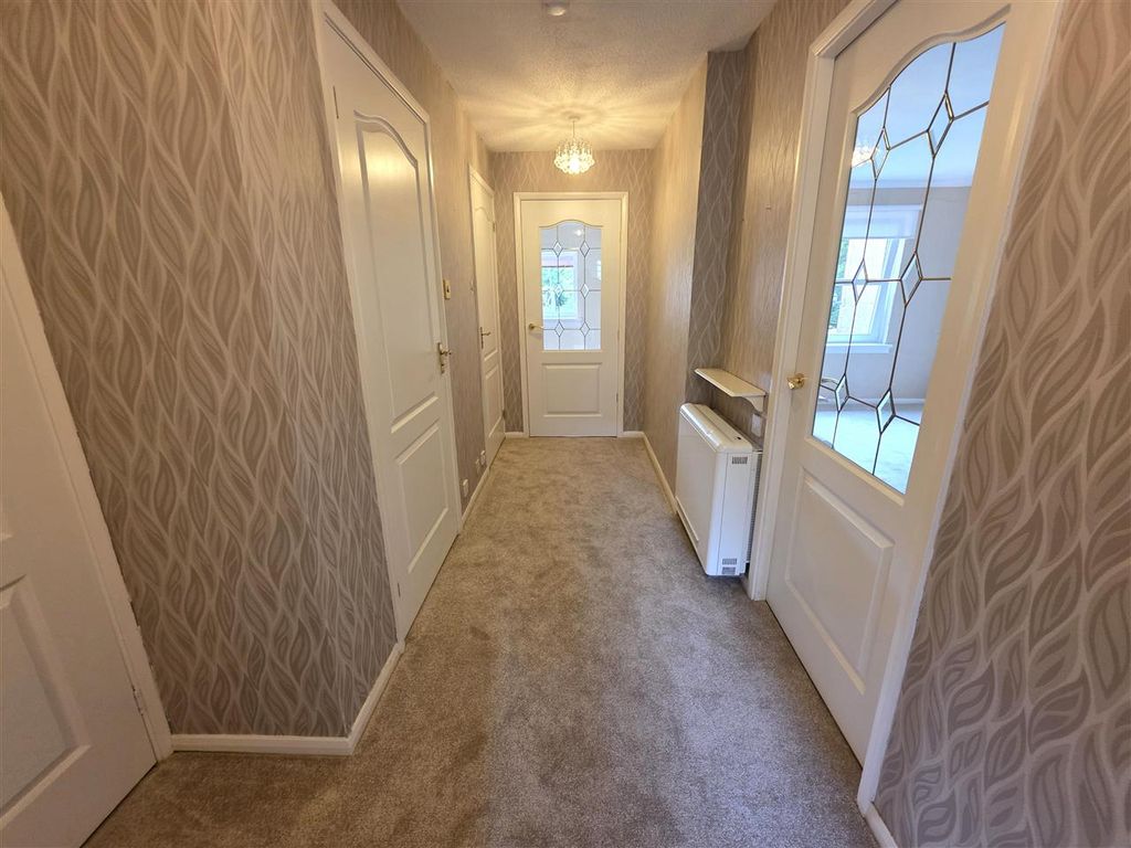 Property photo 1 of 3 Hall