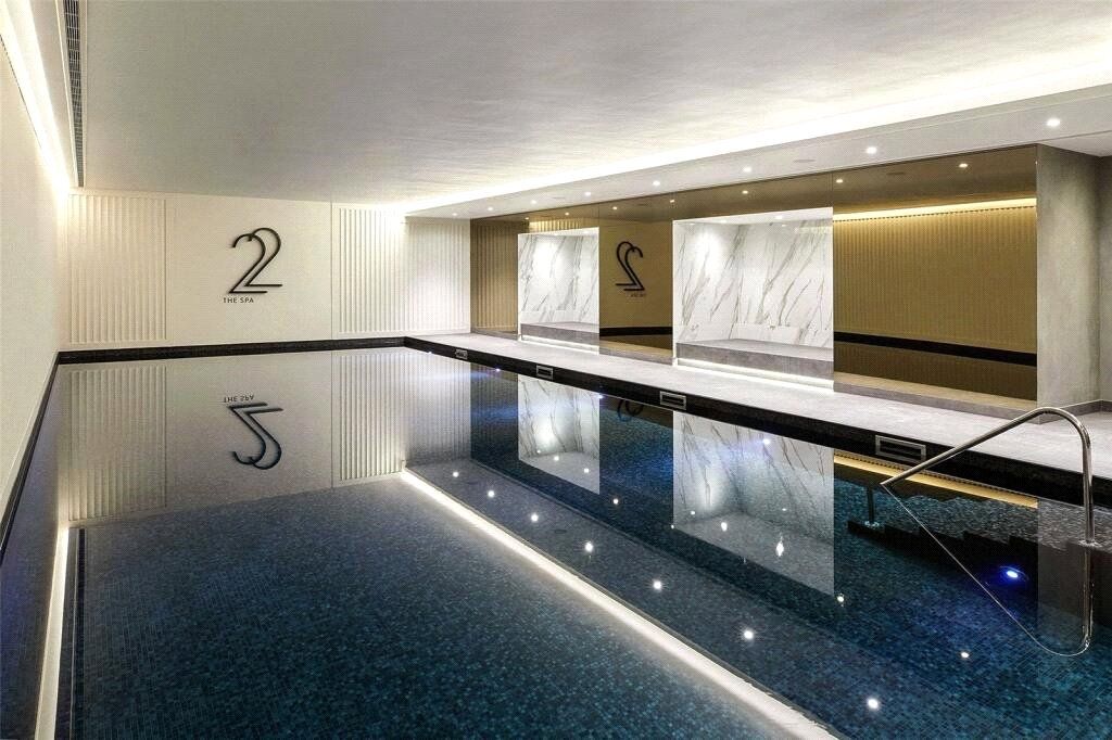 Property photo 3 of 17 Swimming Pool
