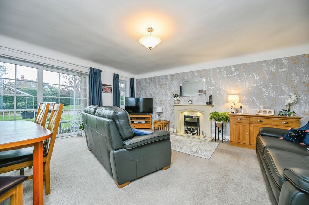 Property photo 3 of 17 Pbox-Img.Jpg