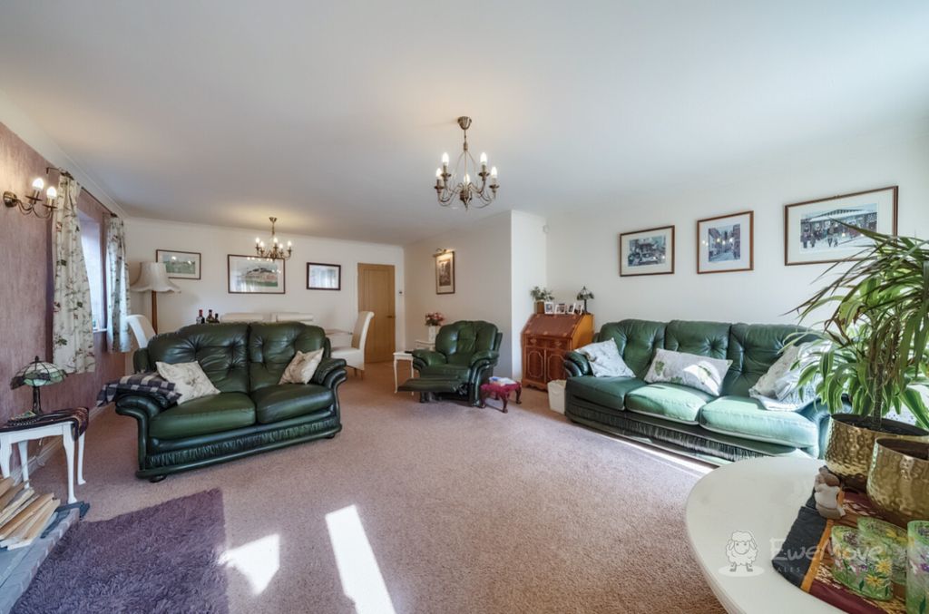 Property photo 3 of 18 1