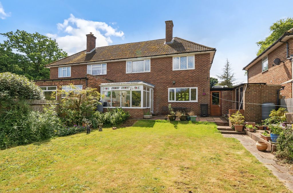 Property photo 1 of 15 1304595-10-68434c...