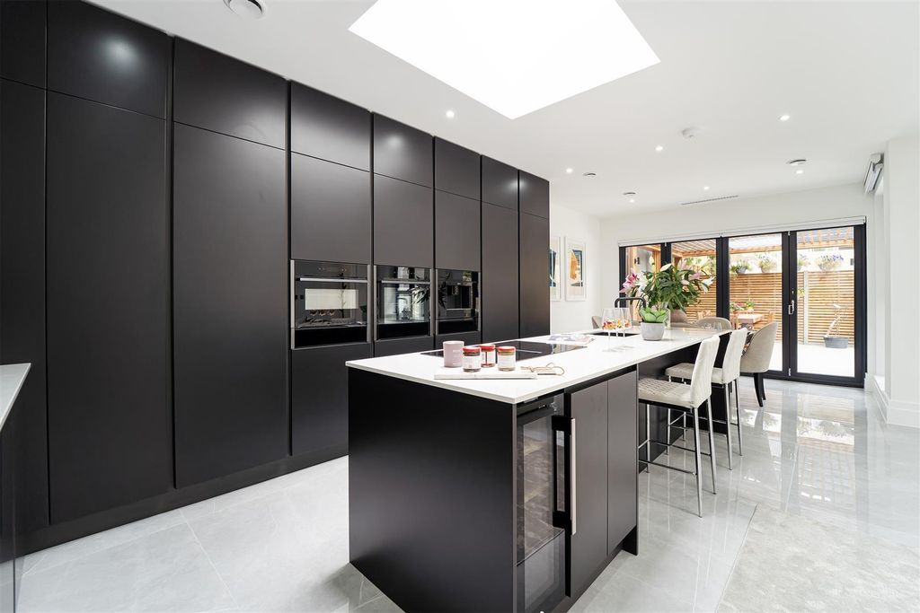 Property photo 2 of 34 Helliwell &amp; Co.
