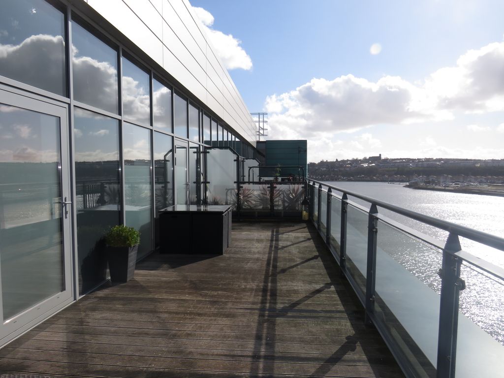Property photo 1 of 15 Balcony