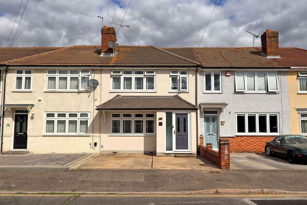 Property photo 1 of 18